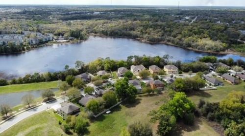 1778 Waterside Oaks Dr, Orange City, FL 32763-9206