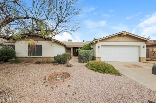 5036 Christy Dr, Glendale AZ  85304-4340 exterior