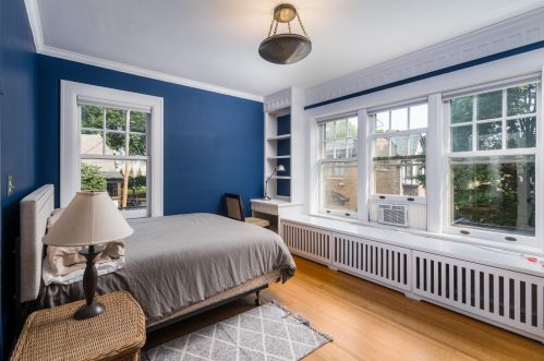 2359 Wahl Ave, Milwaukee WI 53211-3826 exterior