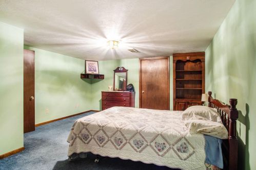 54771 Fir Rd, Mishawaka IN  46545-1713 exterior