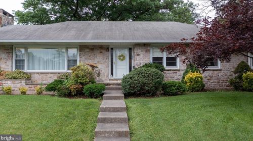 1005 Elmwood Dr, Pottstown, PA 19464-3901