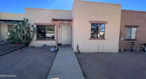 8820 Arbor St, Tucson, AZ 85730-1330