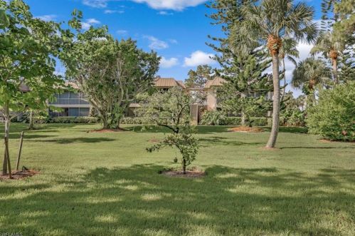 1549 Sandpiper St, Naples FL  34102-1593 exterior