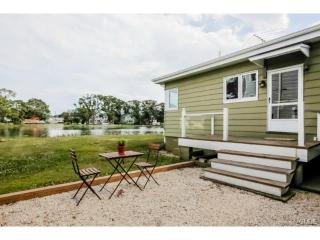 33 Naromake Ave, Norwalk, CT 06854-4706