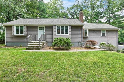 9 Farview Ter, Airmont NY  10901-7531 exterior