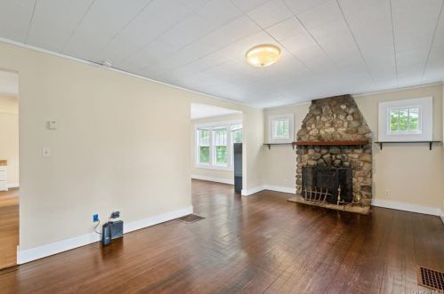 2450 State Route 208, Walden NY  12586-2801 exterior