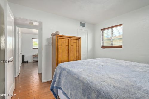 5630 30 Dr, Phoenix AZ 85017-4101 exterior