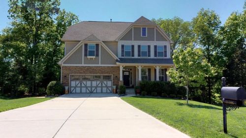 11386 Serenity Farm Dr, Midland, NC 28107-7504