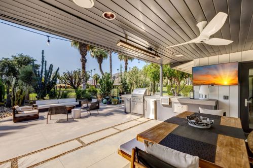 40267 Club View Dr, Rancho Mirage CA  92270-3527 exterior