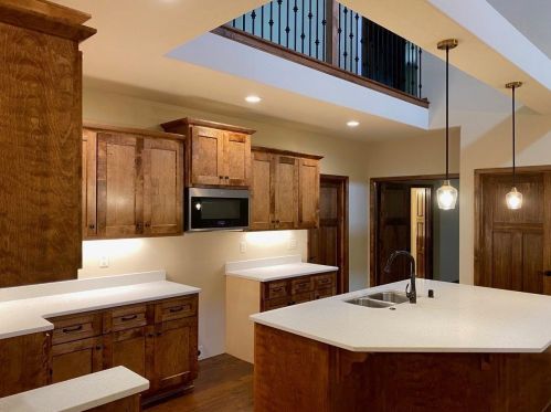 3617 Hawthorn Hill Dr, Waukesha, WI 53189-2554