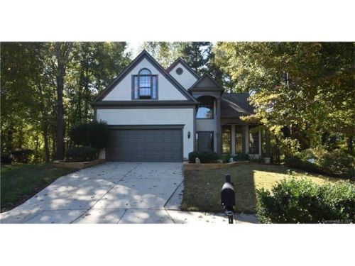 5903 Waterelm Ln, Charlotte, NC 28269-9167