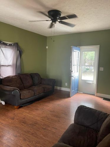233 Owens St, Marion, OH 43302-2927