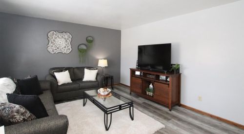 313 Chapleau St, Fond Du Lac, WI 54937-1085