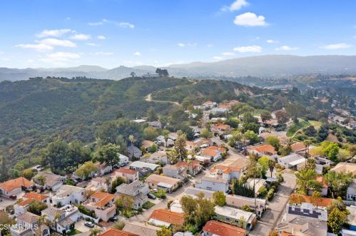 142 Pueblo Ln, Topanga CA  exterior