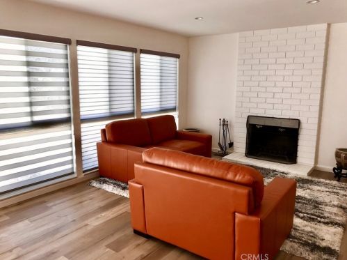 6091 Larchwood Dr, Huntington Beach, CA 92647-2302