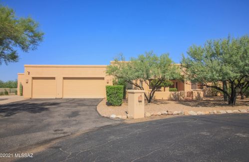 11991 Settlers Trl, Tucson, AZ 85749-7801