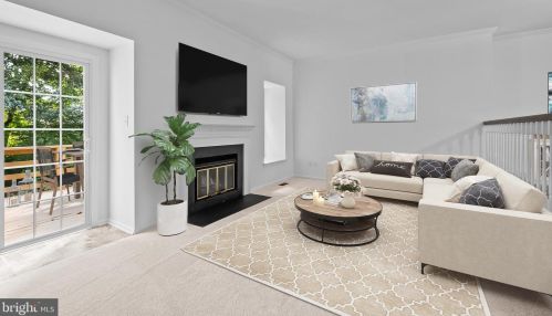 839 Stockbridge Dr, Hockessin, DE 19707-1420