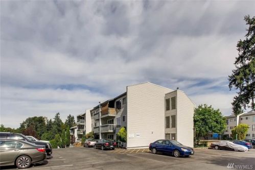 15145 65th Ave, Seattle WA  98188-2510 exterior