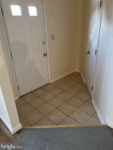 207 Morningside Dr, Falling Waters WV  25419-4055 exterior