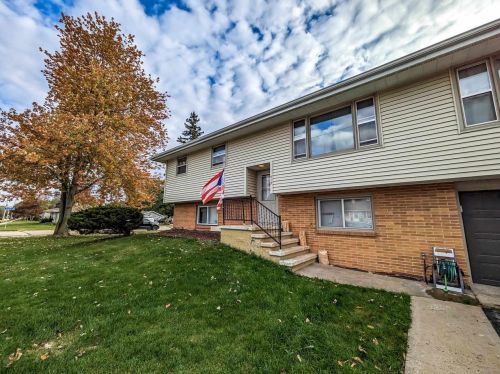 911 Airport Rd, Menasha, WI 54952-1943