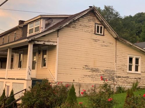 306 2nd St, West Newton, PA 15089-1611