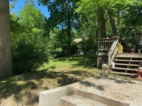 603 Field Dr, Valpo, IN 46383-9130