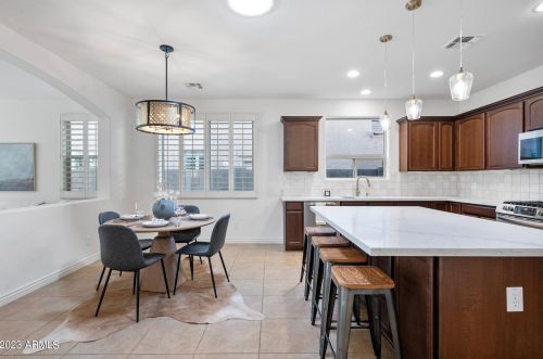 28305 44th Way, Cave Creek AZ  85331-3641 exterior