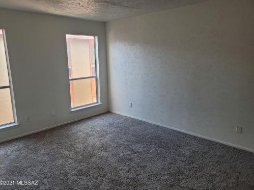 1620 Wilmot Rd, Tucson AZ  11110-4457 exterior