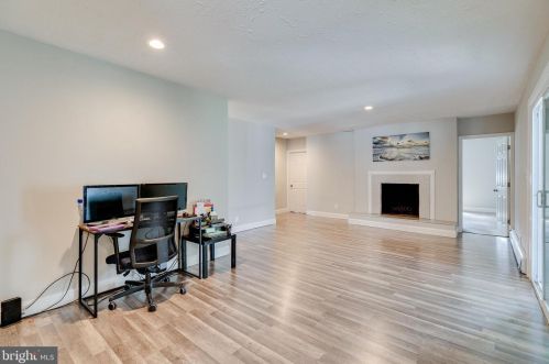 122 Chippewa Trl, Browns Mills NJ 08015-6458 exterior