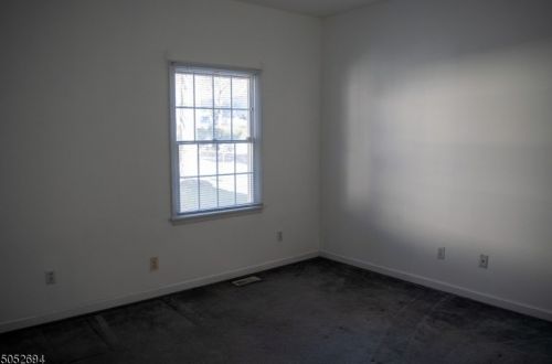 31 Caldwell Rd, Parsippany NJ  07054-2614 exterior