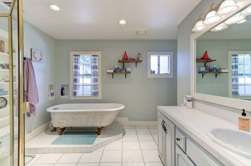 125 Allen St, Pismo Beach CA  93420-3301 exterior