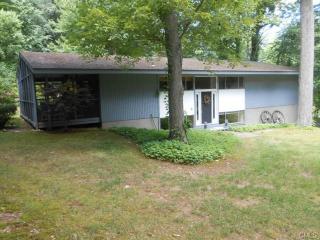 445 Old Cellar Rd, Orange CT  06477-3707 exterior