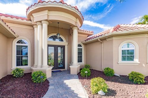 5426 24th Pl, Cape Coral, FL 33914-6690