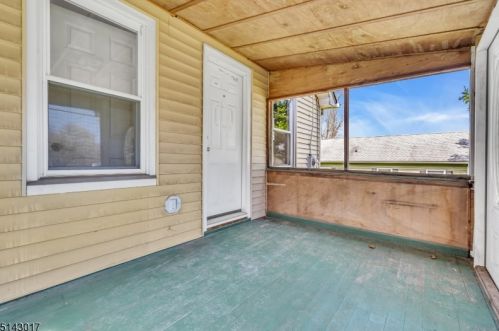 18 Outlook Ave, Mount Olive NJ  07828-2919 exterior