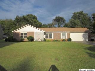 7506 Logan Cir, Huntsville, AL 35802-4212