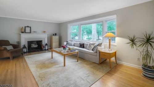 78 Pease Ave, Verona, NJ 07044-1405