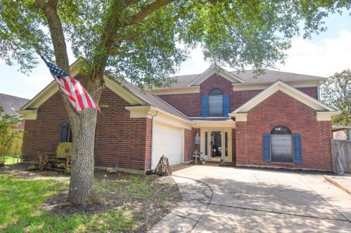 3912 Hazelwood Dr, Pearland, TX 77584-9224