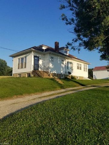 2130 Greenhouse Rd, Zanesville, OH 43701-9044