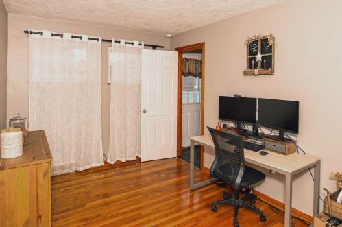 2632 Russell Dr, New Kensington PA  15068-3037 exterior