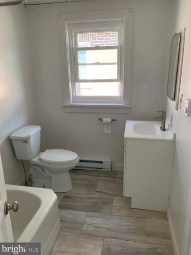 1723 Paxton St, Harrisburg PA 17104-2636 exterior