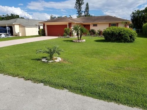 3569 Tomlinson St, Bonita Springs, FL 34134-7546
