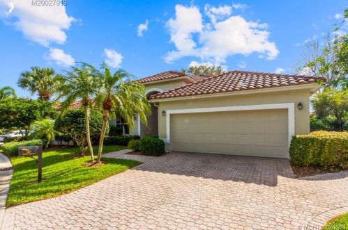 1417 Winters Creek Rd, Palm City, FL 34990-8085