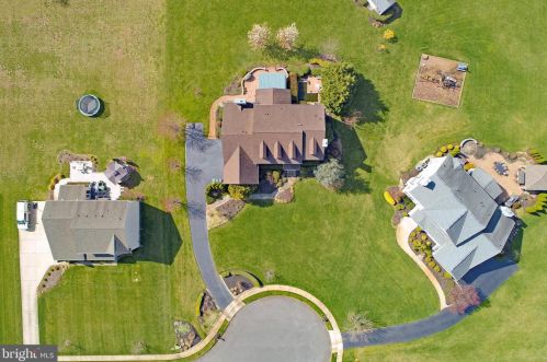 17 Nicole Ct, Auburn NJ 08085-3448 exterior