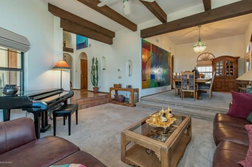 4650 Crestview Cir, Tucson AZ 85745-9207 exterior