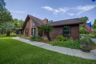 3025 15th Ave, Milton, FL 32583-5825