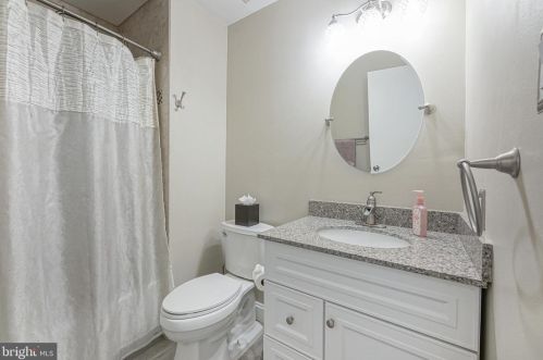 9 Flemish Way, Lumberton Township NJ  08048-4527 exterior