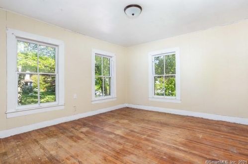 45 Walnut St, Bristol CT  06010-4332 exterior