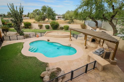 3833 67 Ave, Phoenix AZ 85033 exterior