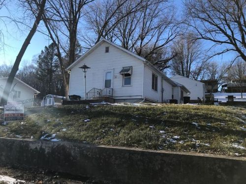 430 2 St, Palm Grove IA 50501-7402 exterior