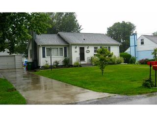 125 Lowry Rd, Erie, PA 16511-1324